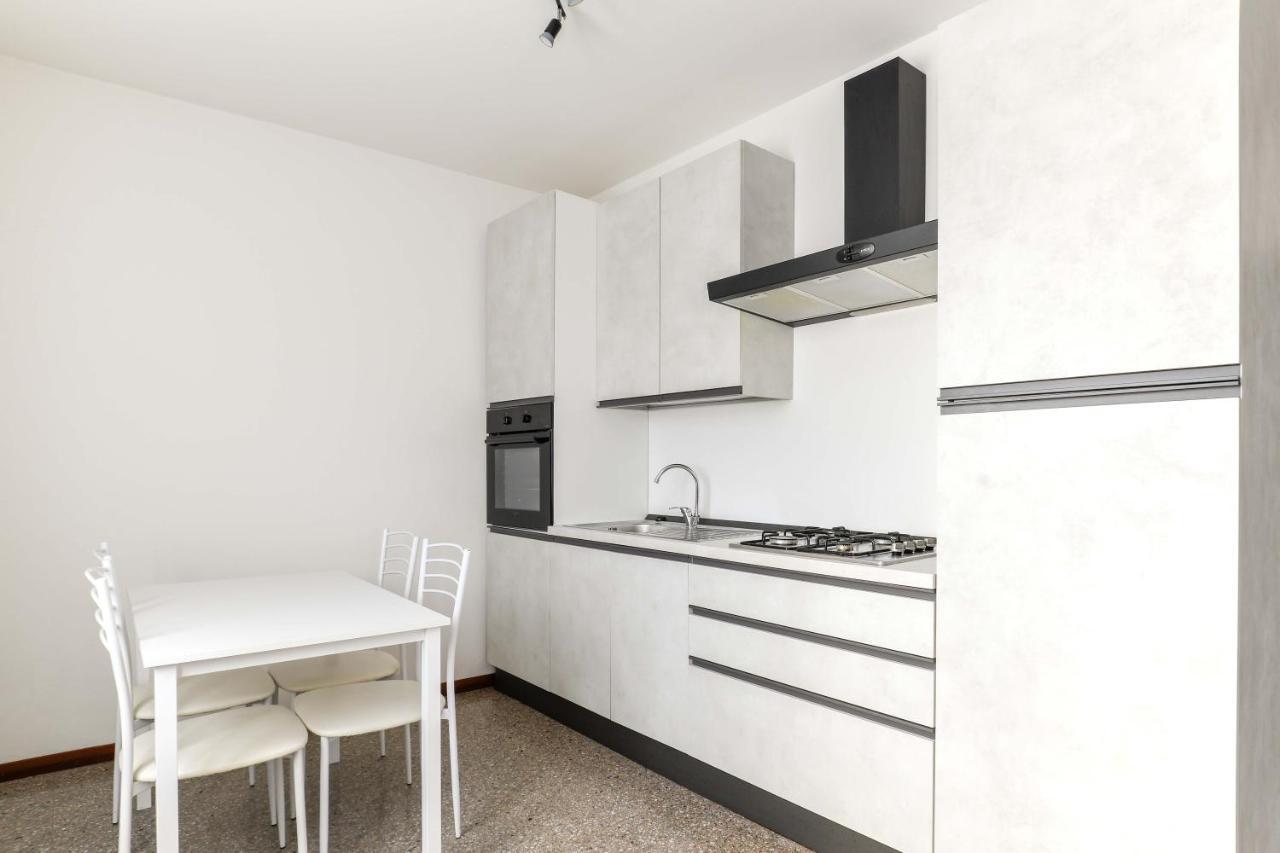 Sole Apartment Albano Sant'alessandro Exterior photo